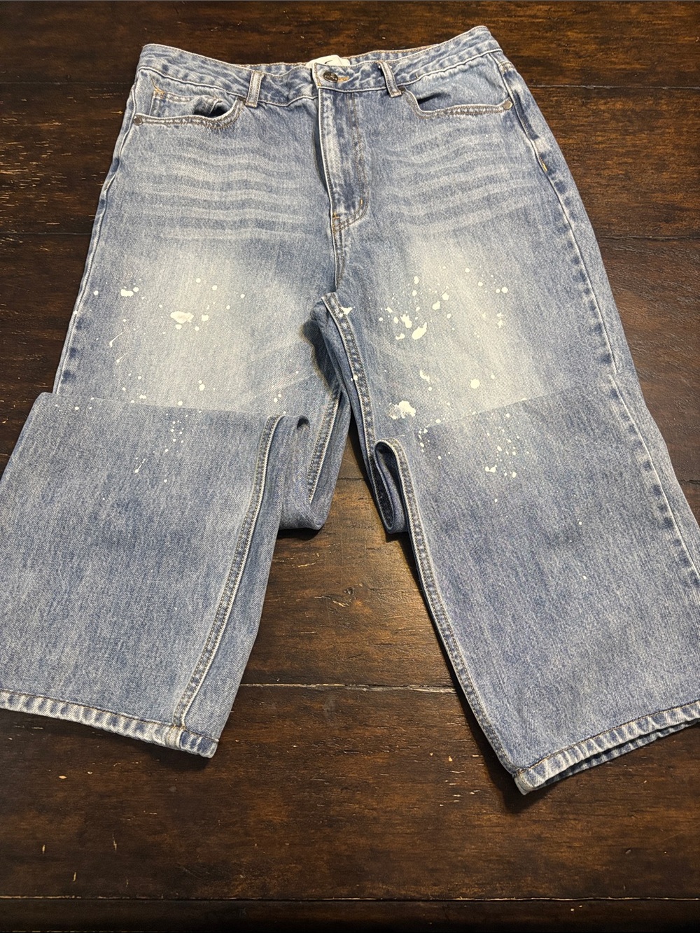 Men's Scuffers Brand Light Denim Jeans with Intentional Paint Splatter - size 40